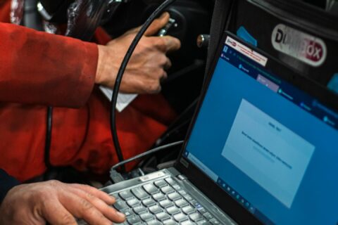Компьютерная диагностика автомобиля: когда нужна и как проходит
